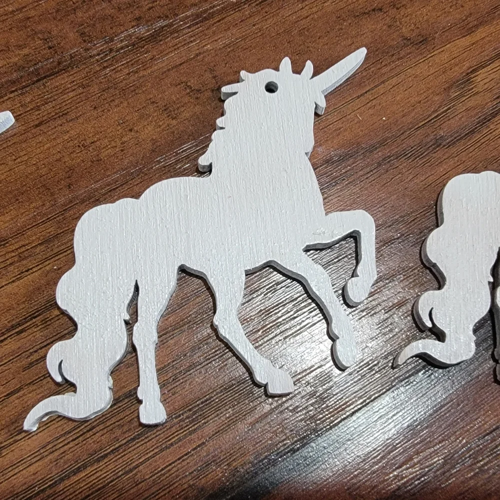 Unicorn wood cutouts - Picture 3 of 6